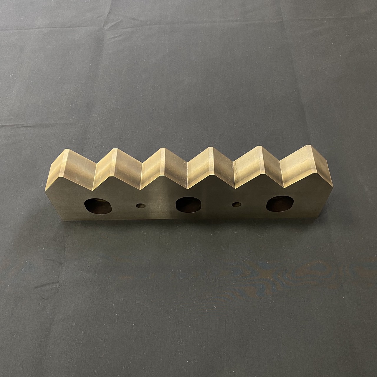 プッシャー式破砕機用固定刃 (片刃) - 製品写真3