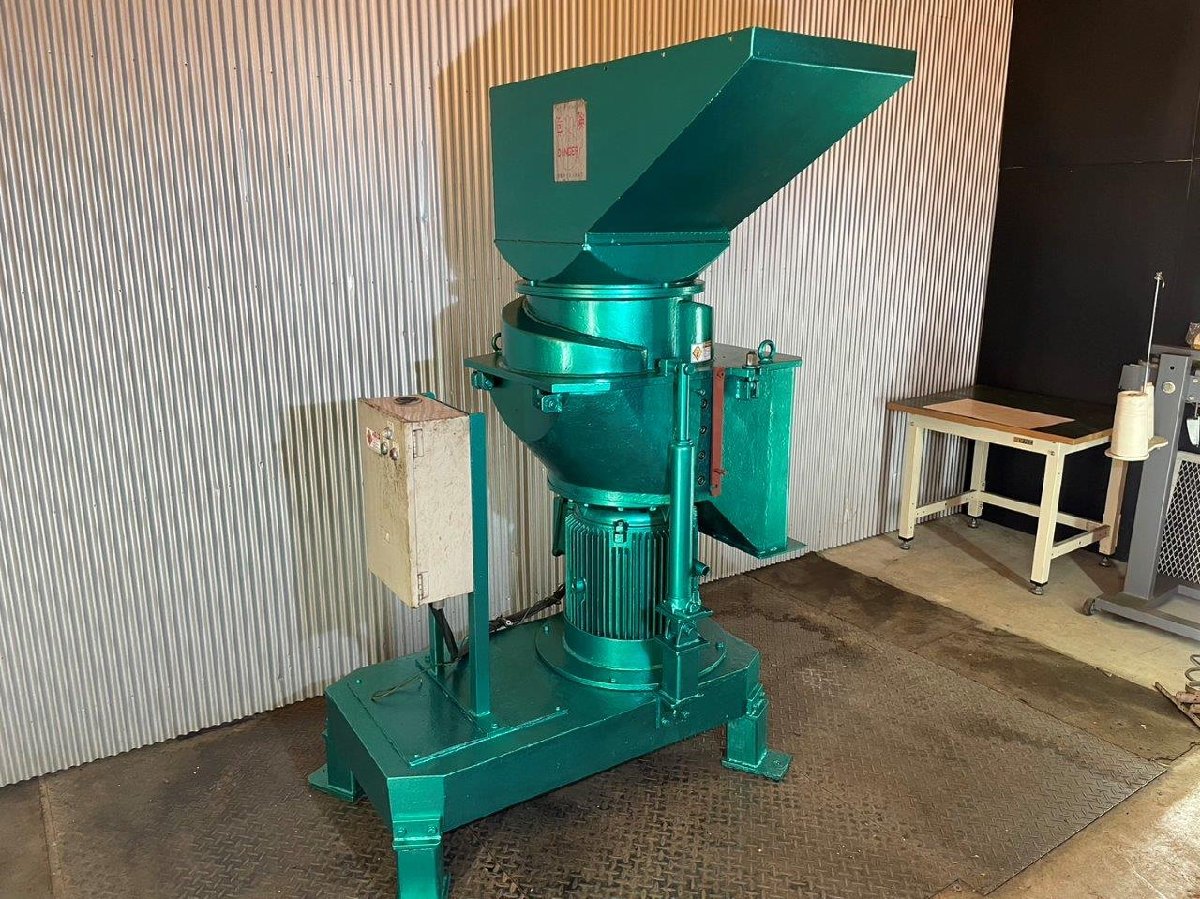 ＜ORIENT/オリエント＞竪型粉砕機 VM-42D　200V 15kw 処理能力500kg/h