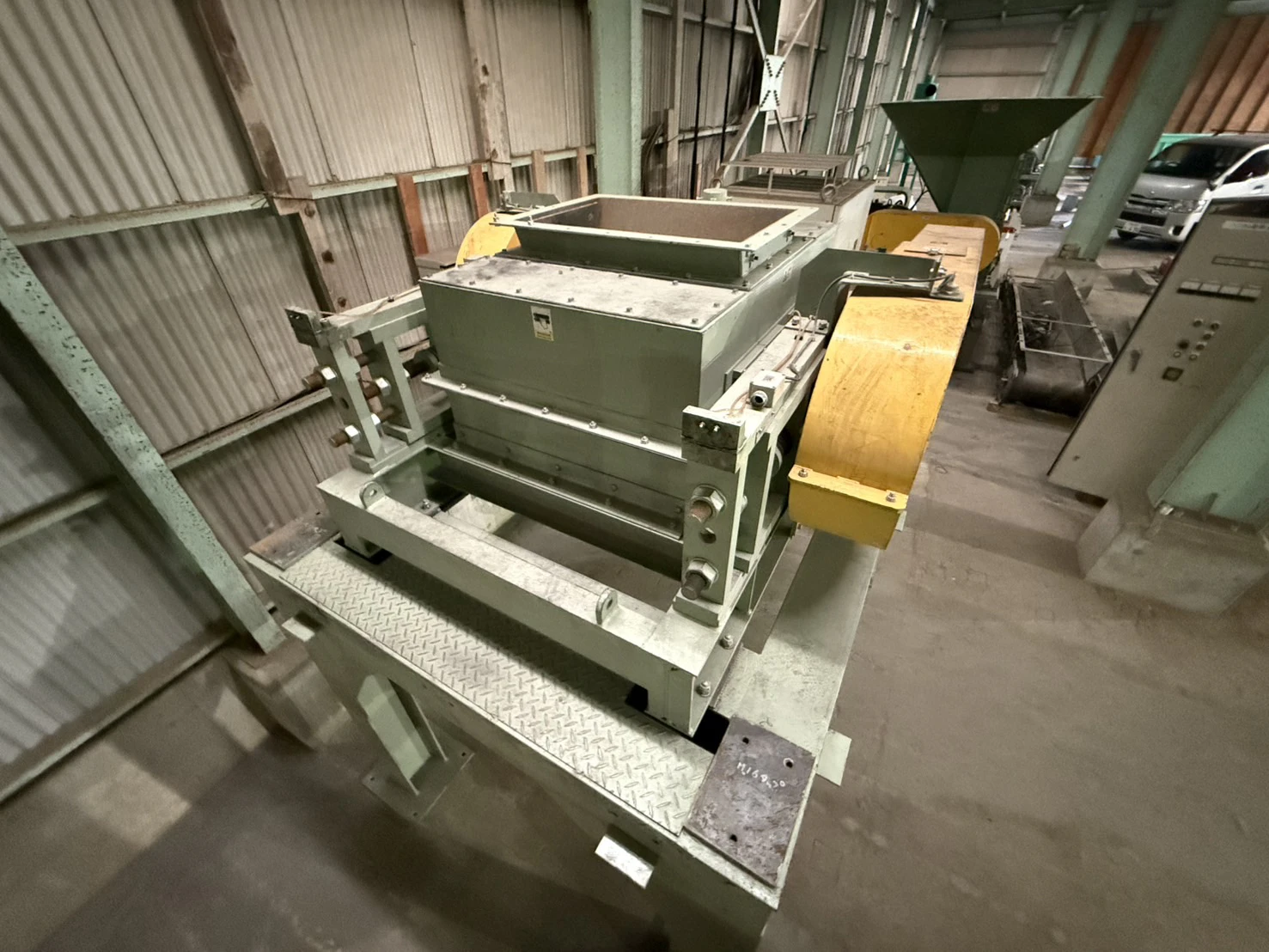 ＜マキノ＞ロールクラッシャー MRC-20　投入口740×490mm　3.7kW×2台 - 画像6