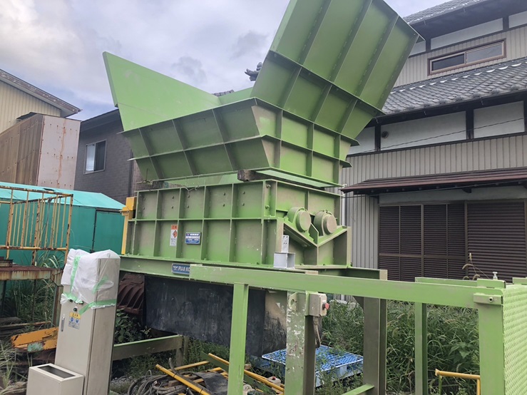 ＜富士鋼業＞二軸粗割機 SW1800A 50/60Hz 三相200V 7.5Kw