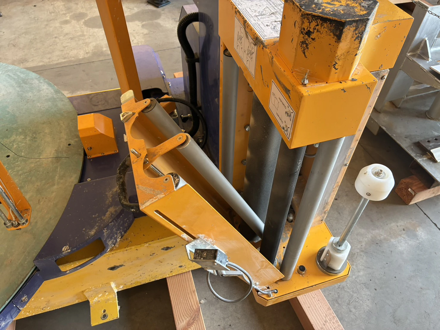 ＜司化成工業＞ストレッチフィルム包装機 DIA-MAC-30LXV　1.5kW 単相 200V 50/60Ｈz - 画像18