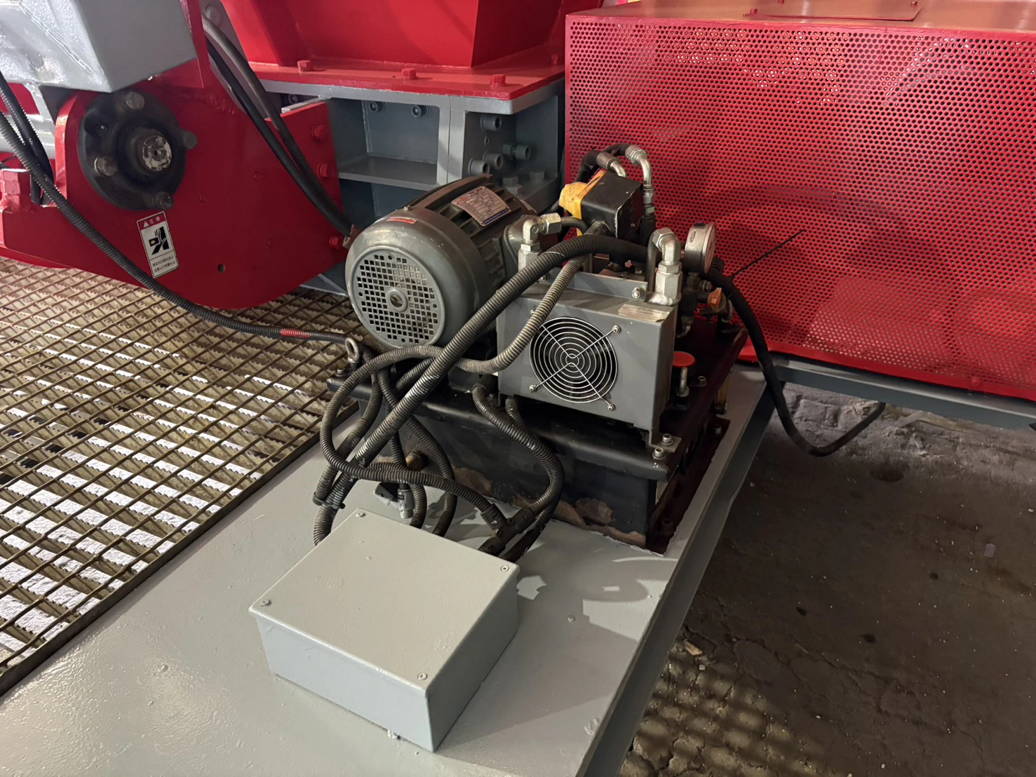 ＜SHOKEN/商研＞プッシャー付き二軸破砕機　TS3280P　30kW（15kW×2基） - 画像7