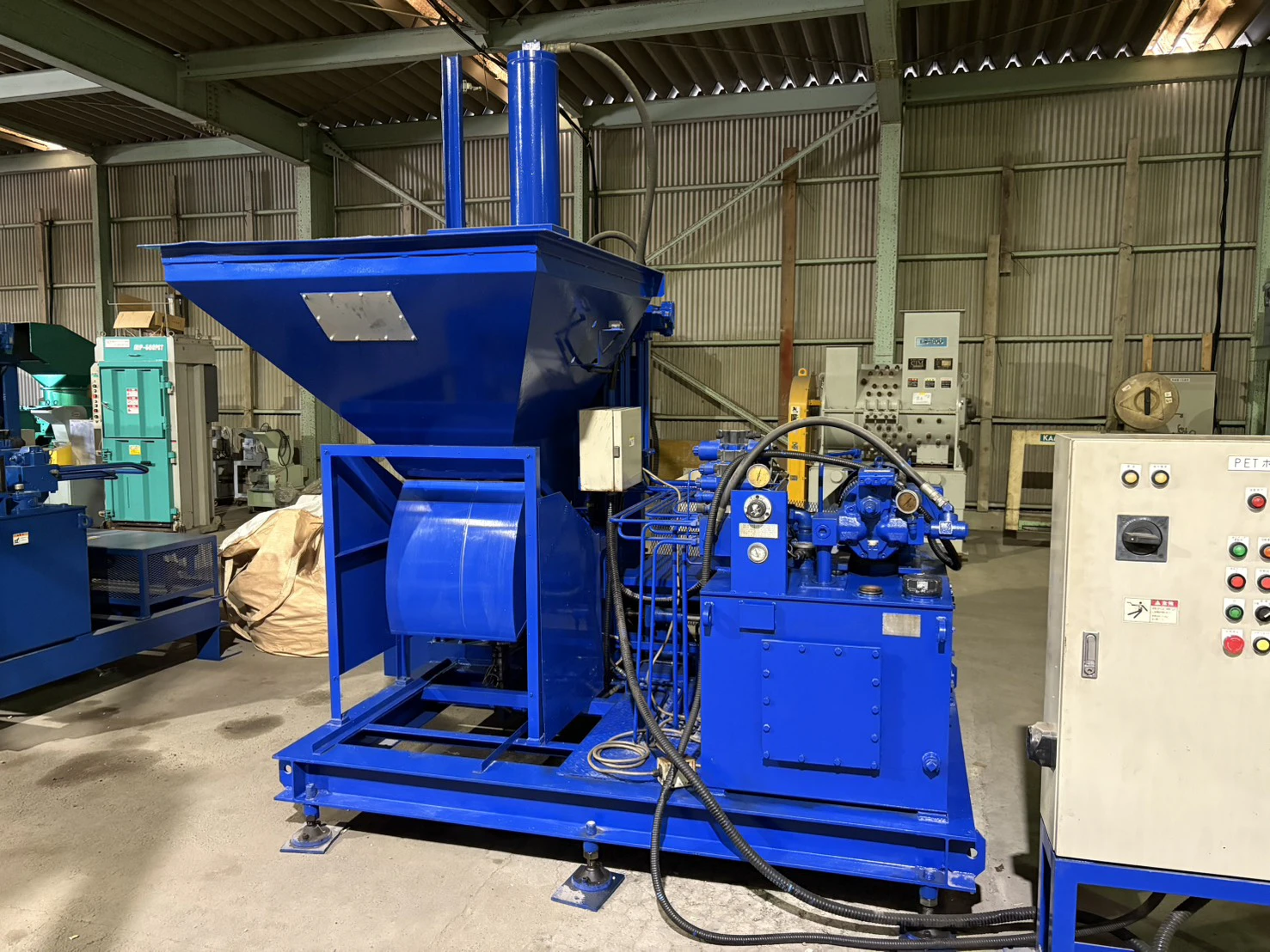 ＜油研工業 / YUKEN＞アルミ缶プレス機 YB-30P-A-23　加圧能力32トン 動力7.5kW - 画像2
