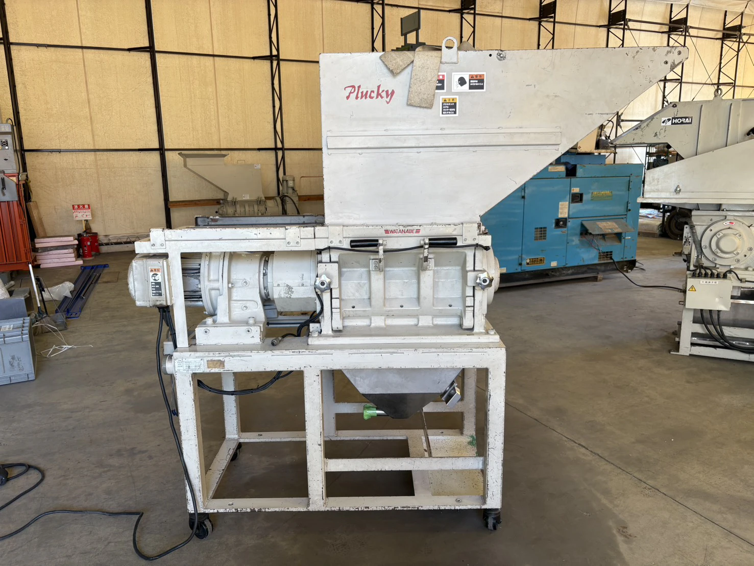 ＜渡部製鋼所＞ 低速粉砕機 Plucky　P51K　3.7 kW（5HP）2002年式 - 画像4