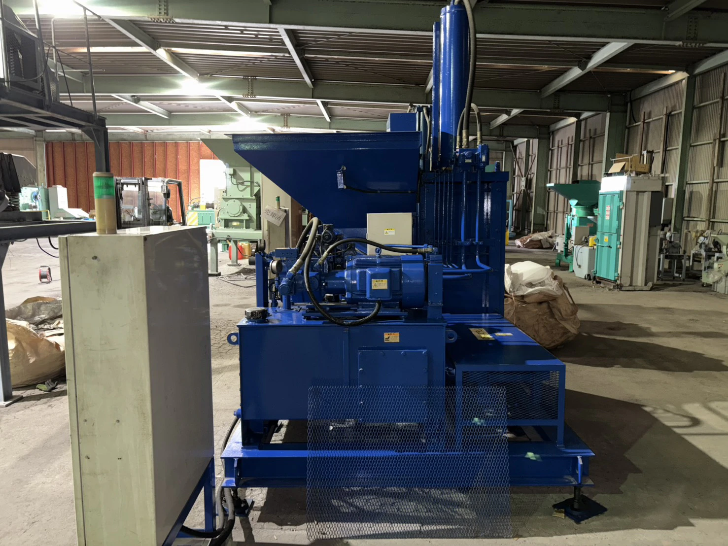 ＜油研工業 / YUKEN＞アルミ缶プレス機 YB-30P-A-23　加圧能力32トン 動力7.5kW - 画像6
