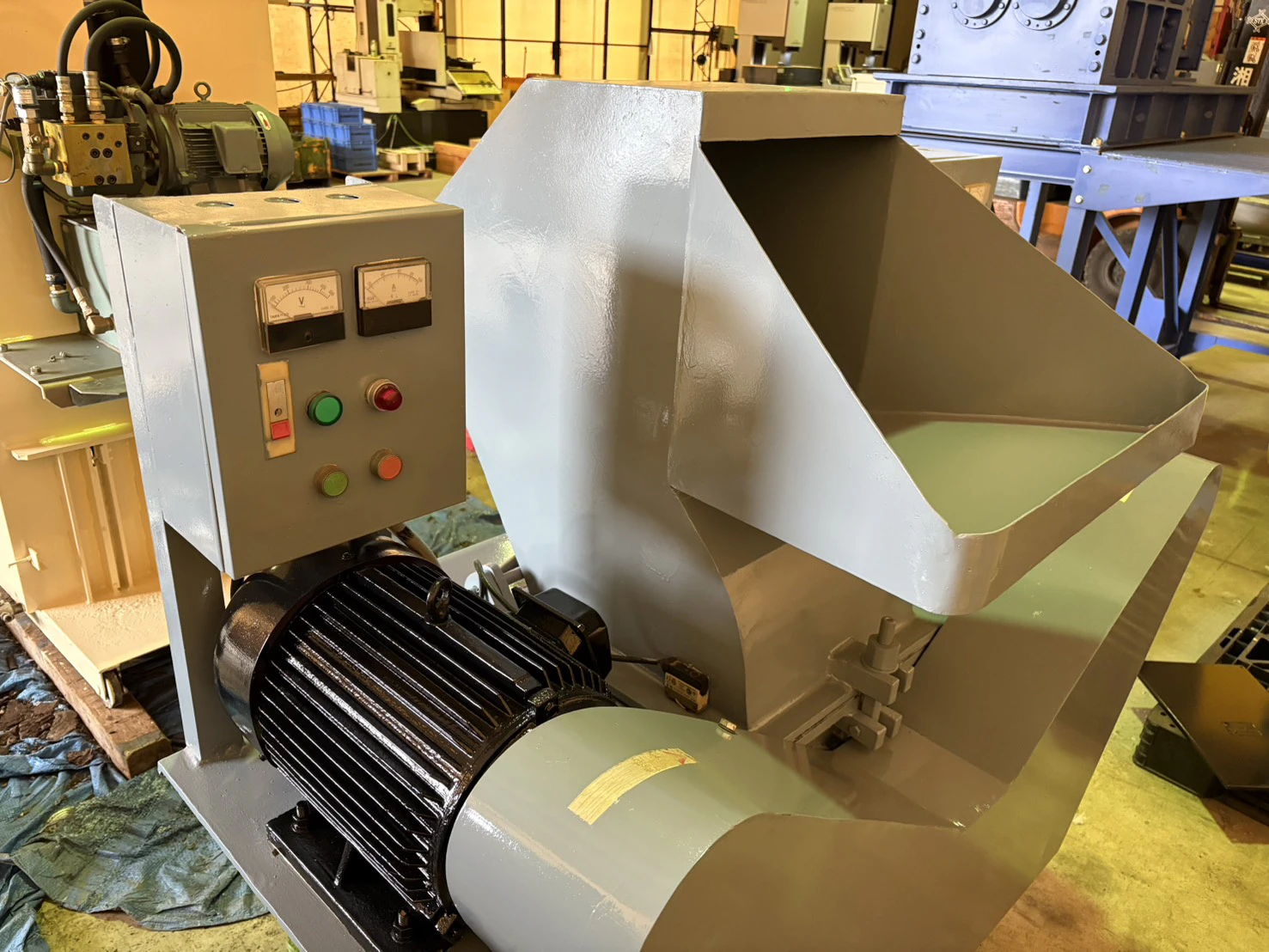 ＜メーカー不明＞高速二軸粉砕機　7.5kW×2基 三相 200V 50Hz　 - 画像3