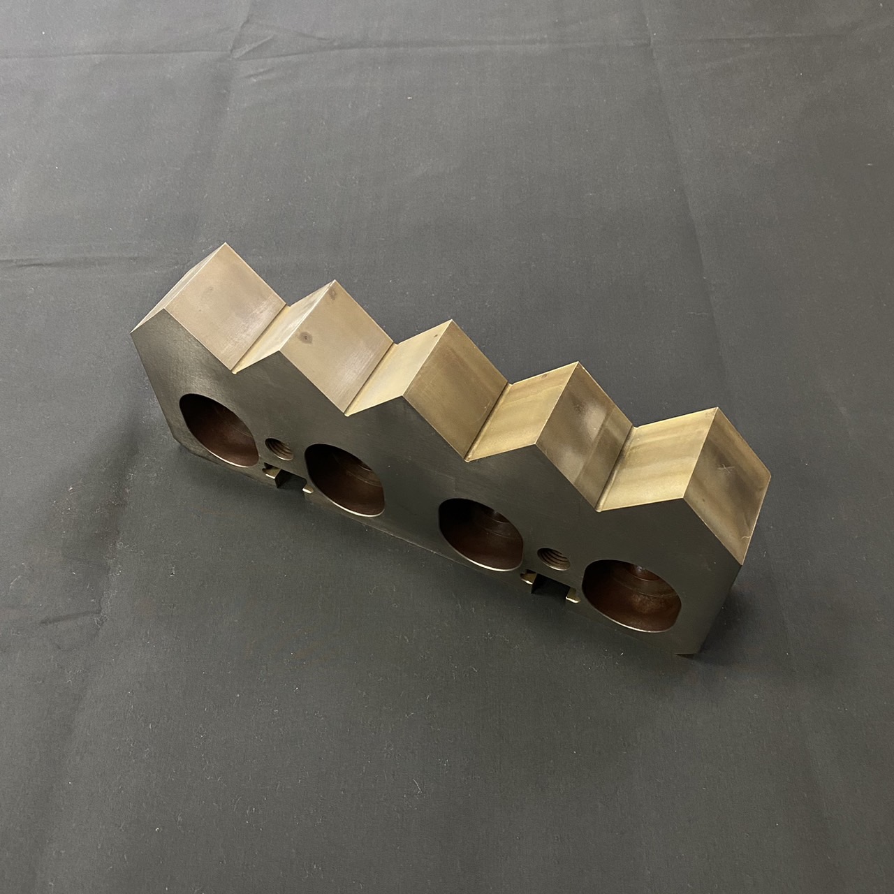 プッシャー式破砕機用固定刃 (片刃) - 製品写真4