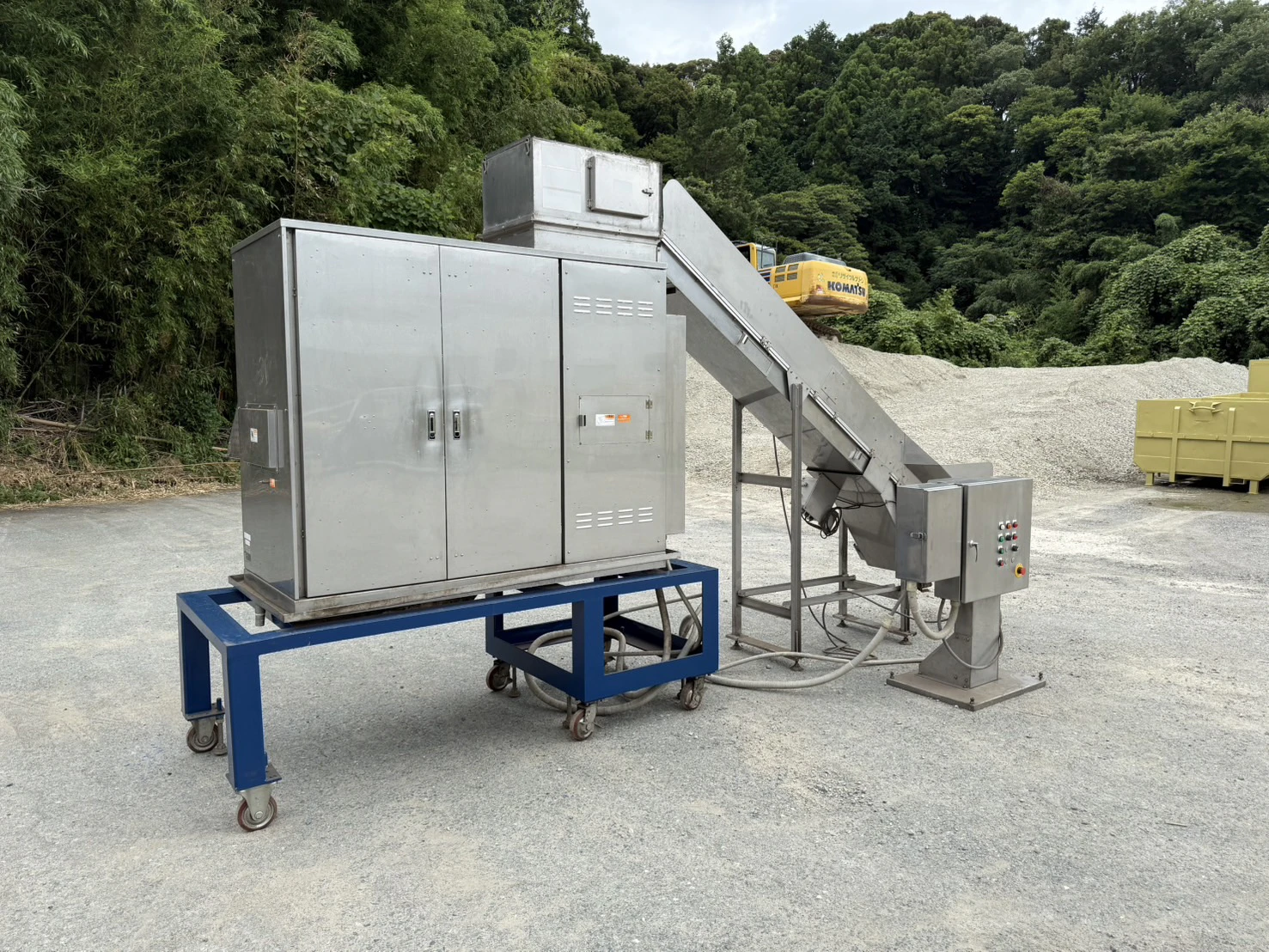 ＜カネミヤ＞包装自動分別処理機 Bun-Bun　KS945　投入コンベア付　3.7 kW - 画像3