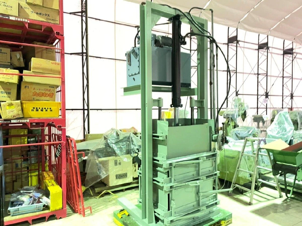 ＜東洋技研工業＞立型プレスベーラー機 P-402-J　5.5kW　段ボール、古紙等 - 画像2