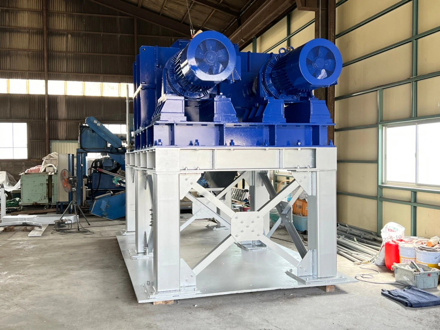 ■新古品■＜日本製 (神谷商事製)＞二軸破砕機 37KW×2基 Φ650mm - 画像4