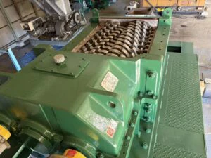 ＜新居浜鐵工所＞二軸破砕機　NS-222TG　2006年製　22 kW x 2基 - 画像5