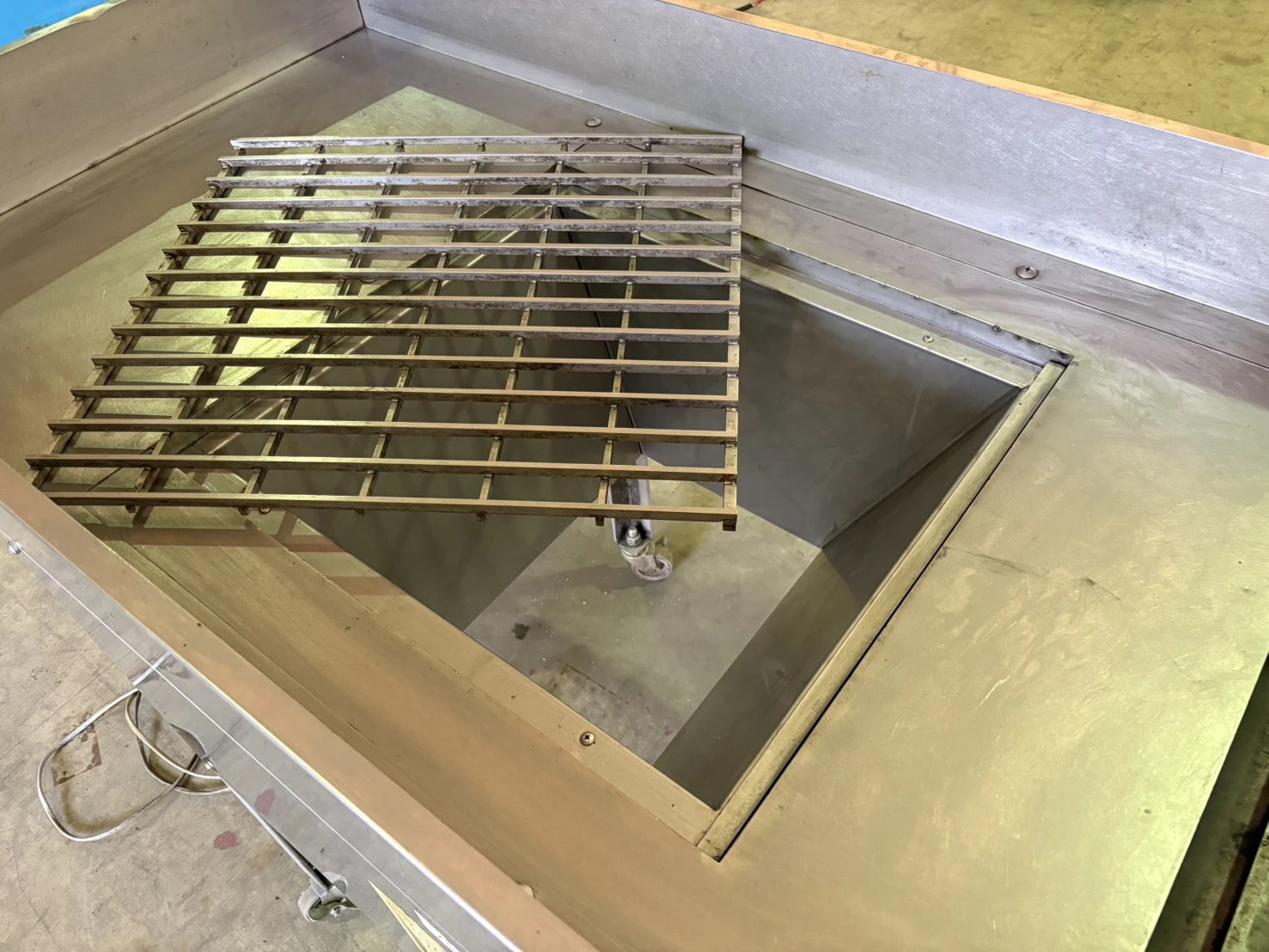 ＜新富士理工＞ 空き缶選別機　かばちゃん　AS-101　AC100V・0.2kw - 画像8