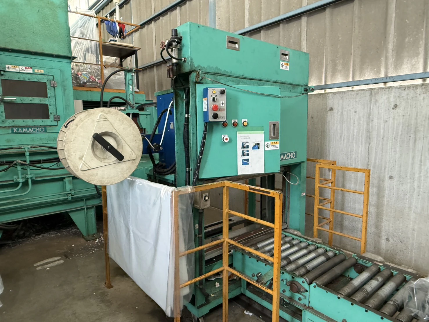＜鎌長製衡＞プラスチック圧縮梱包減容機 PL-1000S　処理能力1.0～2.0ton/h　30Kw(40 HP) - 画像10