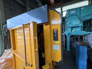 【新古品】＜BRAMIDAN/ブラミダン＞ 縦型圧縮梱包機 X25　250kN　4kW　2022年式 - 画像3