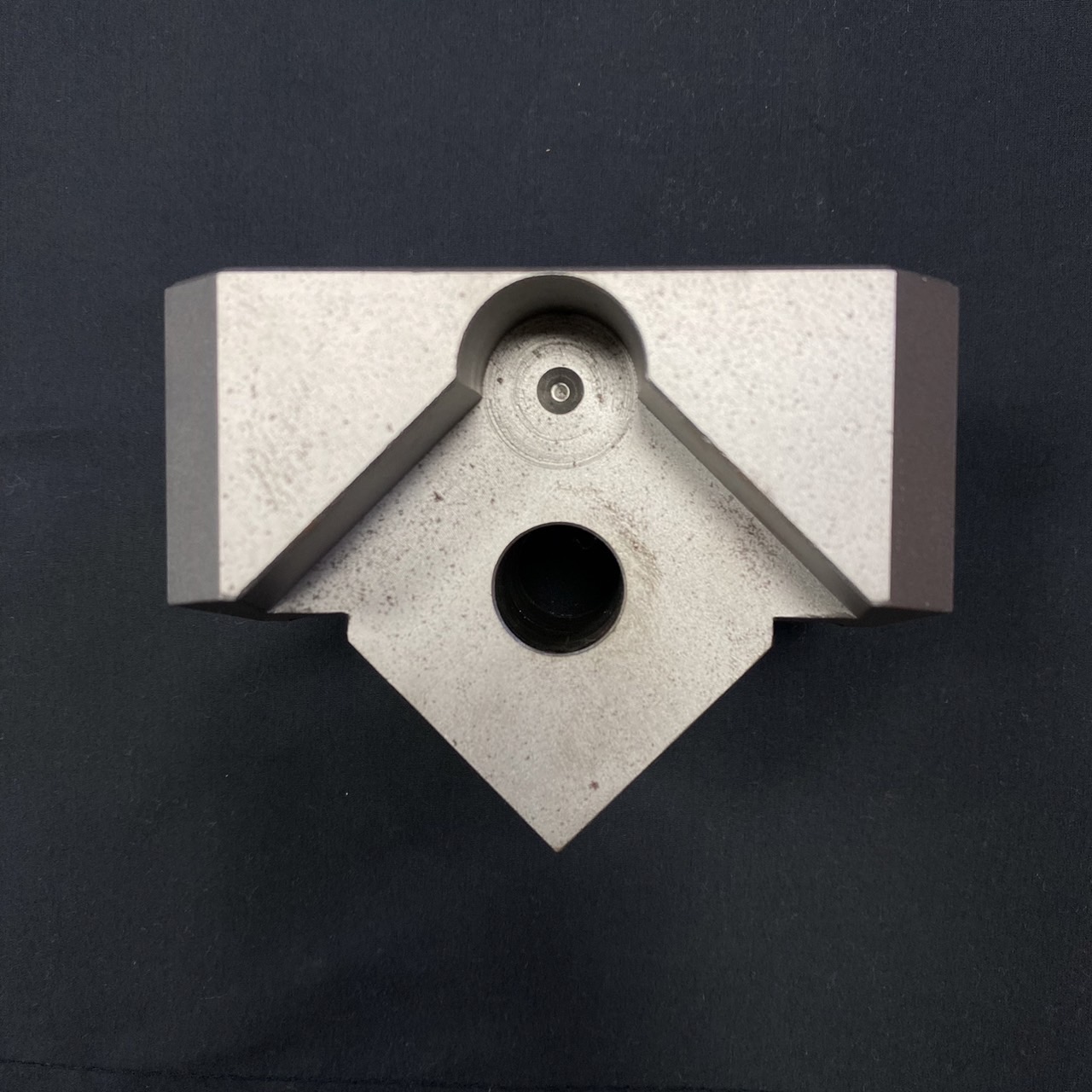 プッシャー式破砕機用ホルダー - 製品写真3