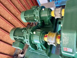 ＜新居浜鐵工所＞二軸破砕機　NS-222TG　2006年製　22 kW x 2基 - 画像7