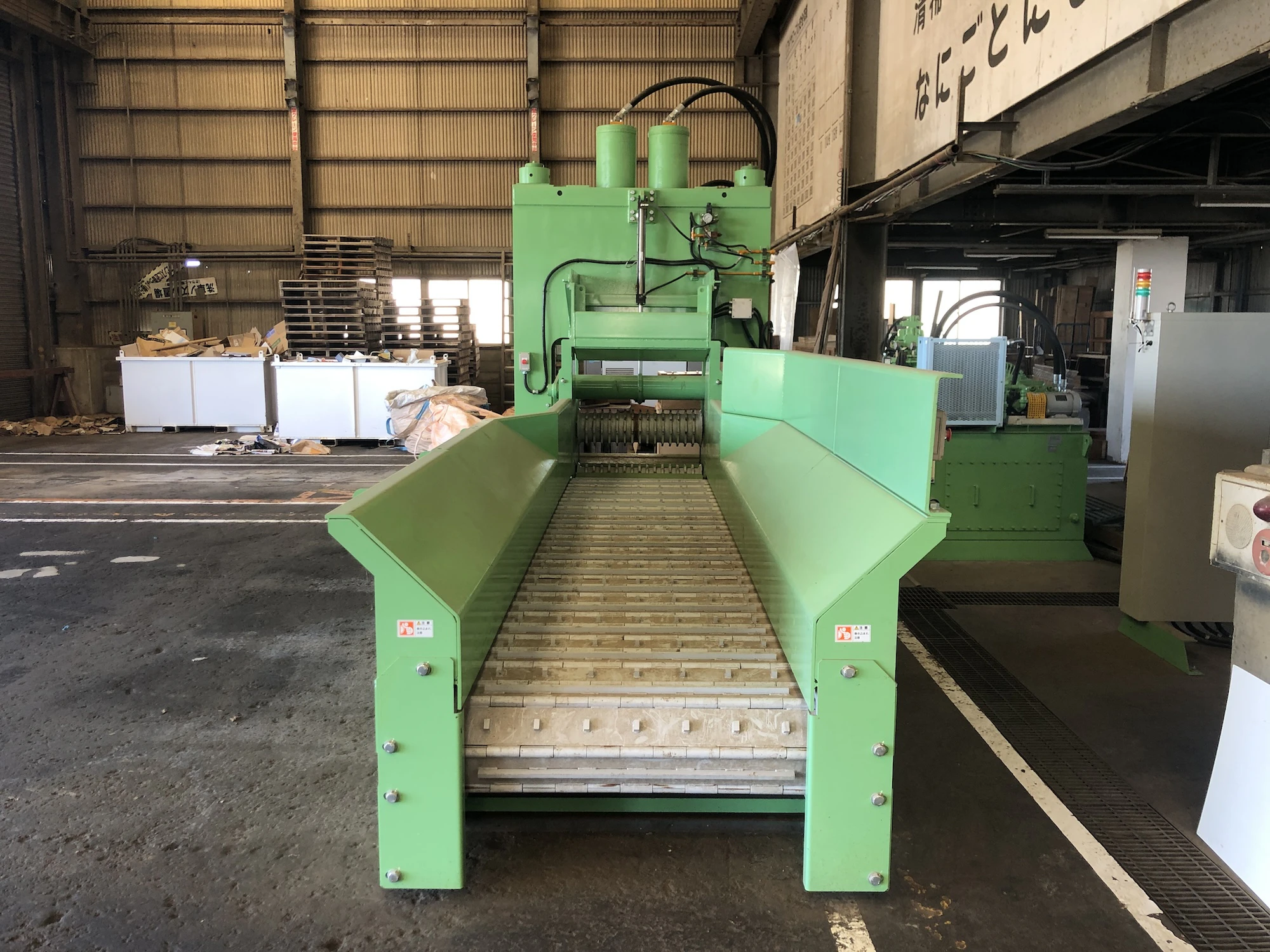＜サカモトテックス＞多目的油圧切断機（送りコンベア付き）PSH-60-800-1400　45kW　2022年式 - 画像7