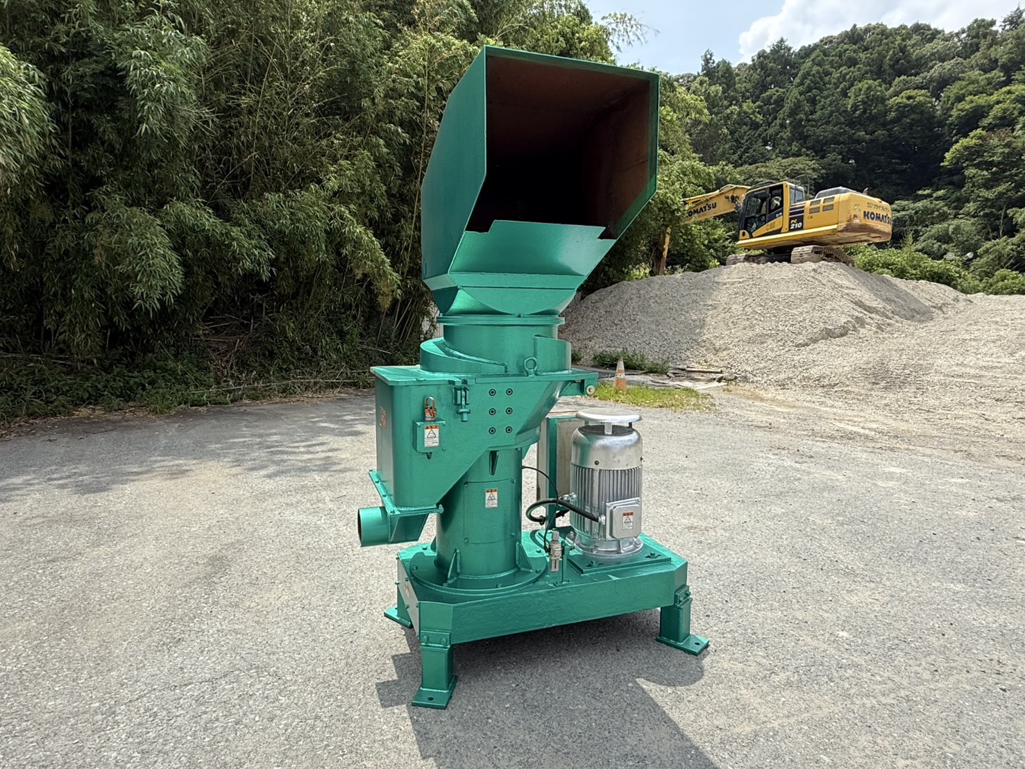 ＜ORIENT/オリエント＞竪型粉砕機 VM-42K　三相200V　15kw①