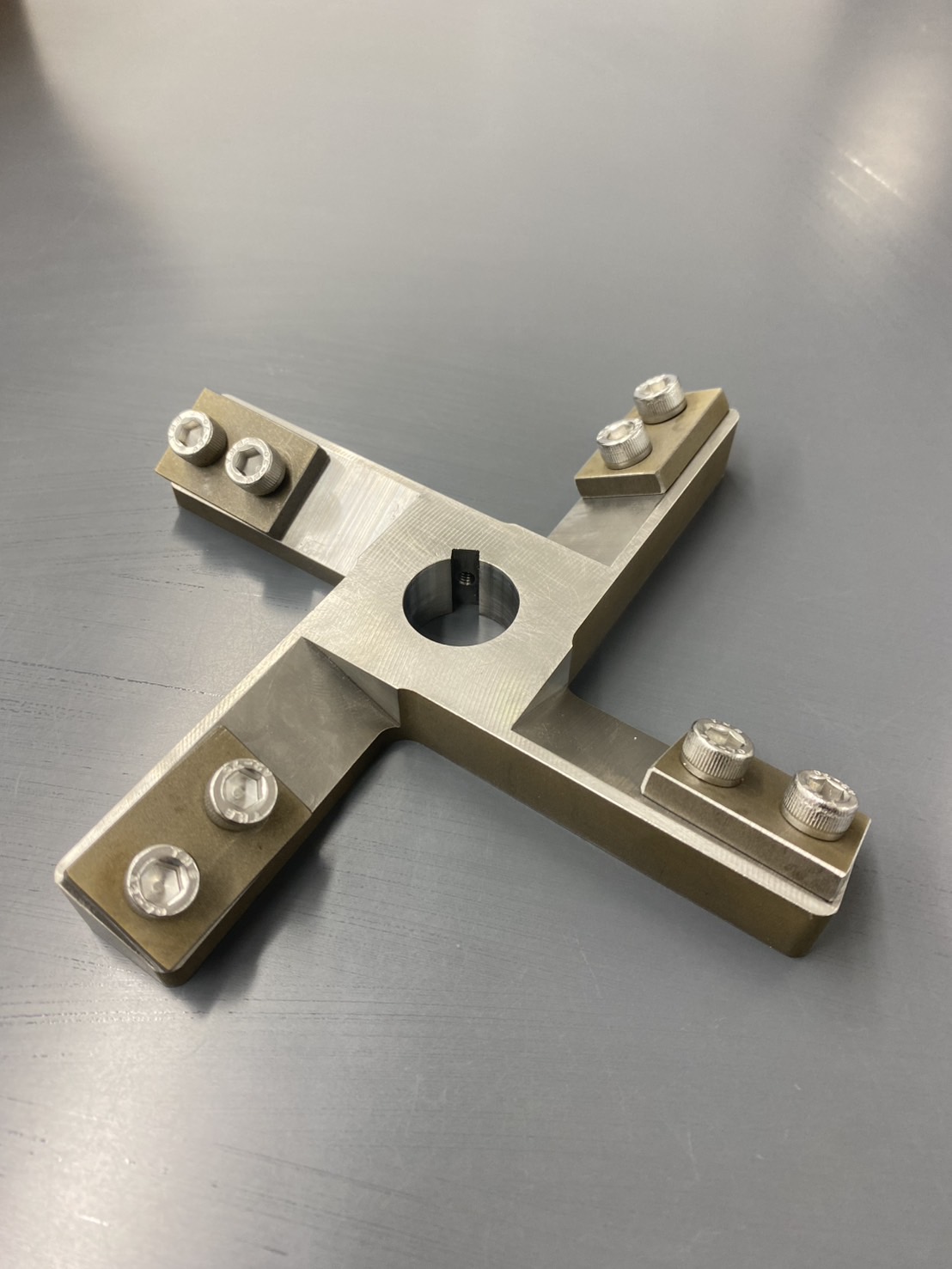 ホットカット用台座 - 製品写真1