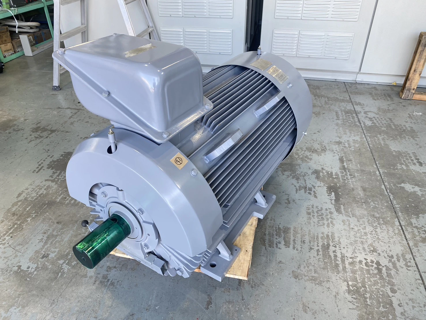 ＜安川電機/YASUKAWA＞三相誘導電動機 FEK 三相3300V 4P 60Hz 220kW  - 画像3