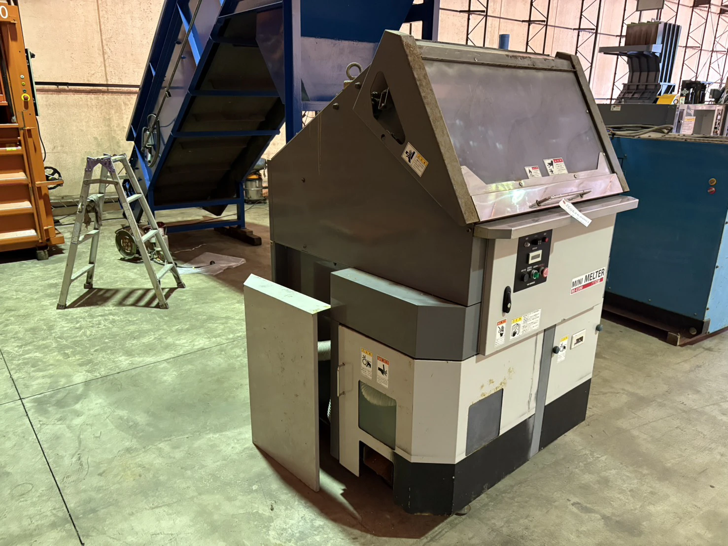 ＜山本製作所＞ 発泡スチロール減容機 ミニメルター RE-E200　6.66kW　処理能力20kg/h - 画像3