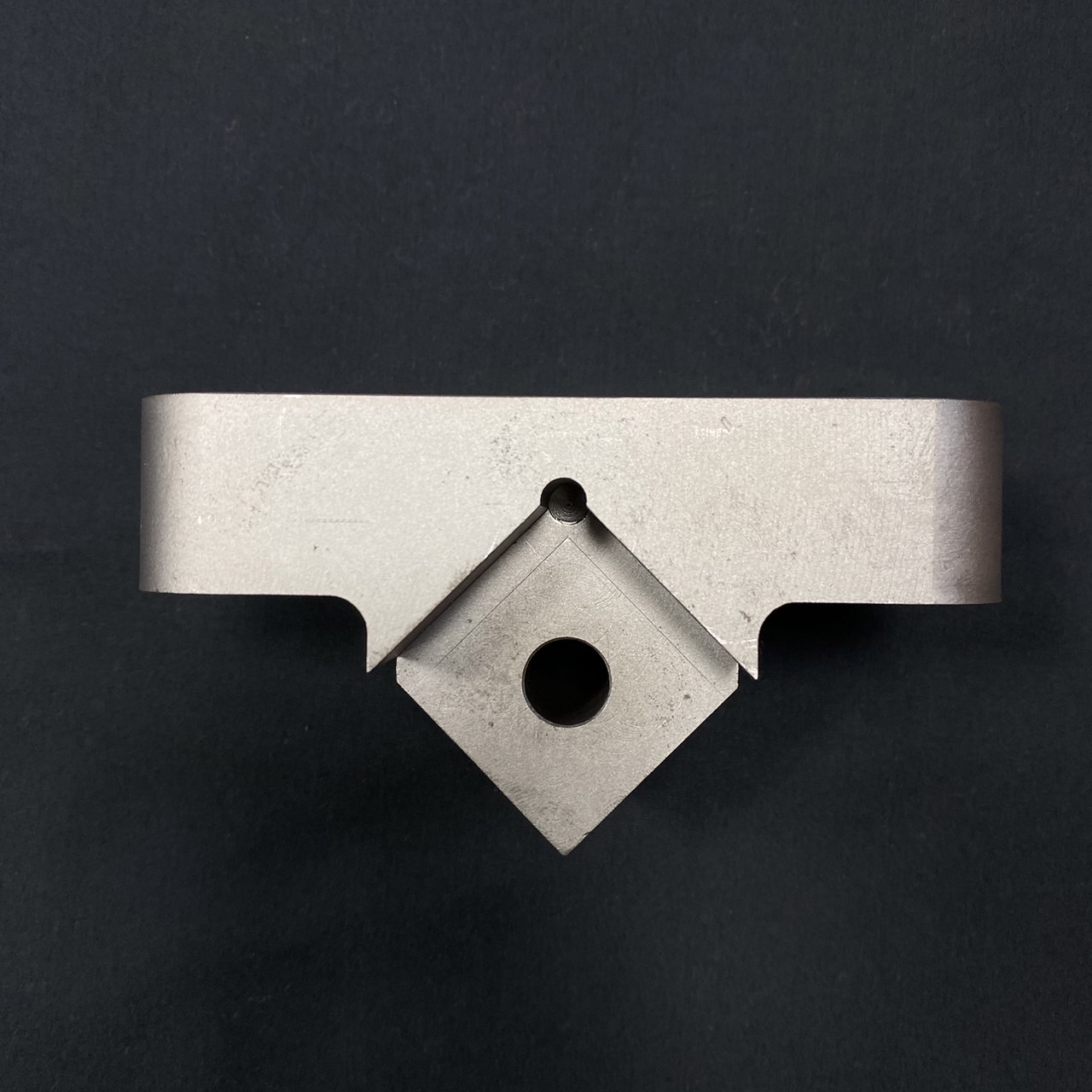 プッシャー式破砕機用ホルダー - 製品写真3