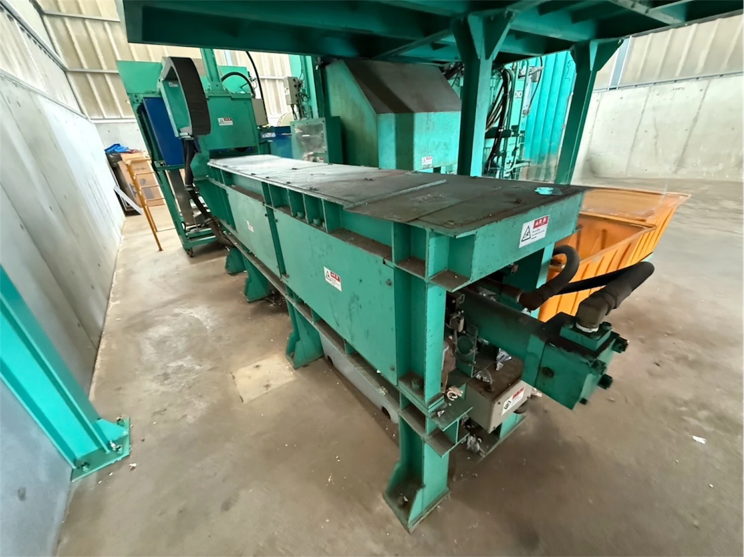 ＜鎌長製衡＞プラスチック圧縮梱包減容機 PL-1000S　処理能力1.0～2.0ton/h　30Kw(40 HP) - 画像2