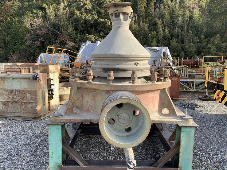 ＜栗本鐵工所＞コーンクラッシャー 4005LH　水冷式【モーター・起動機なし】