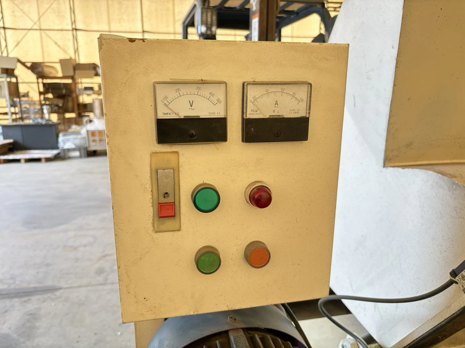 ＜メーカー不明＞高速二軸粉砕機　7.5kW×2基 三相 200V 50Hz　 - 画像7