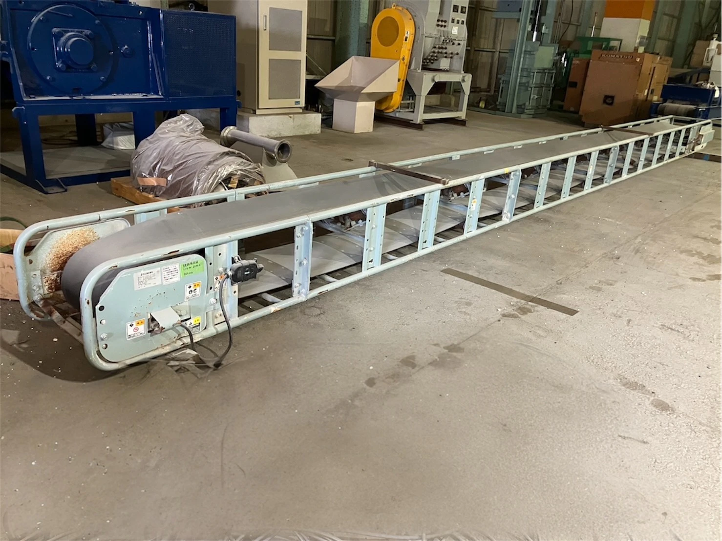 【新古品】＜日工＞モジュラーベルトコンベヤ MC40TP2-9MU　三相1.5kW 60Hz　機長9000 mm　2009年製