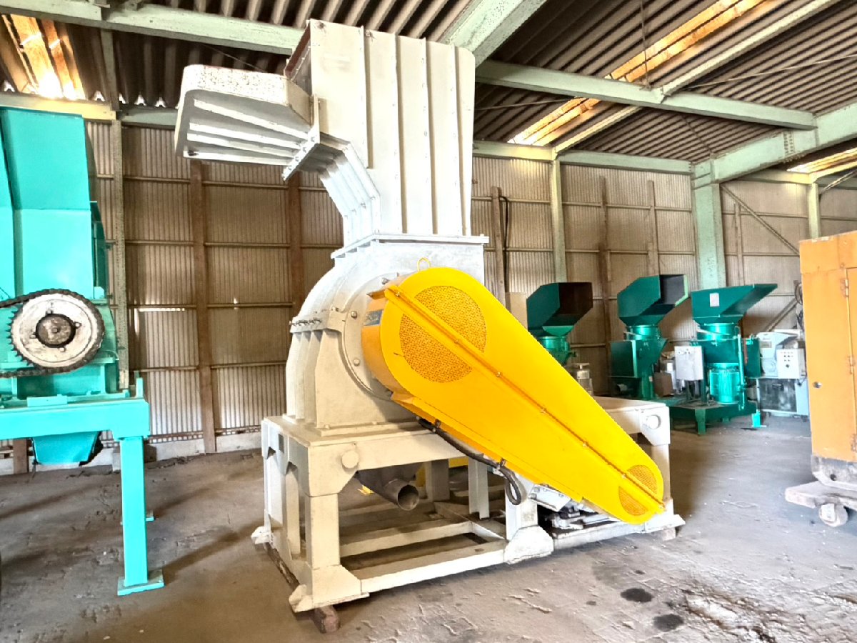 ＜日本シーム＞洗浄粉砕機　PF-2000A　2015年製　37kW　粉砕室700ｘ600mm