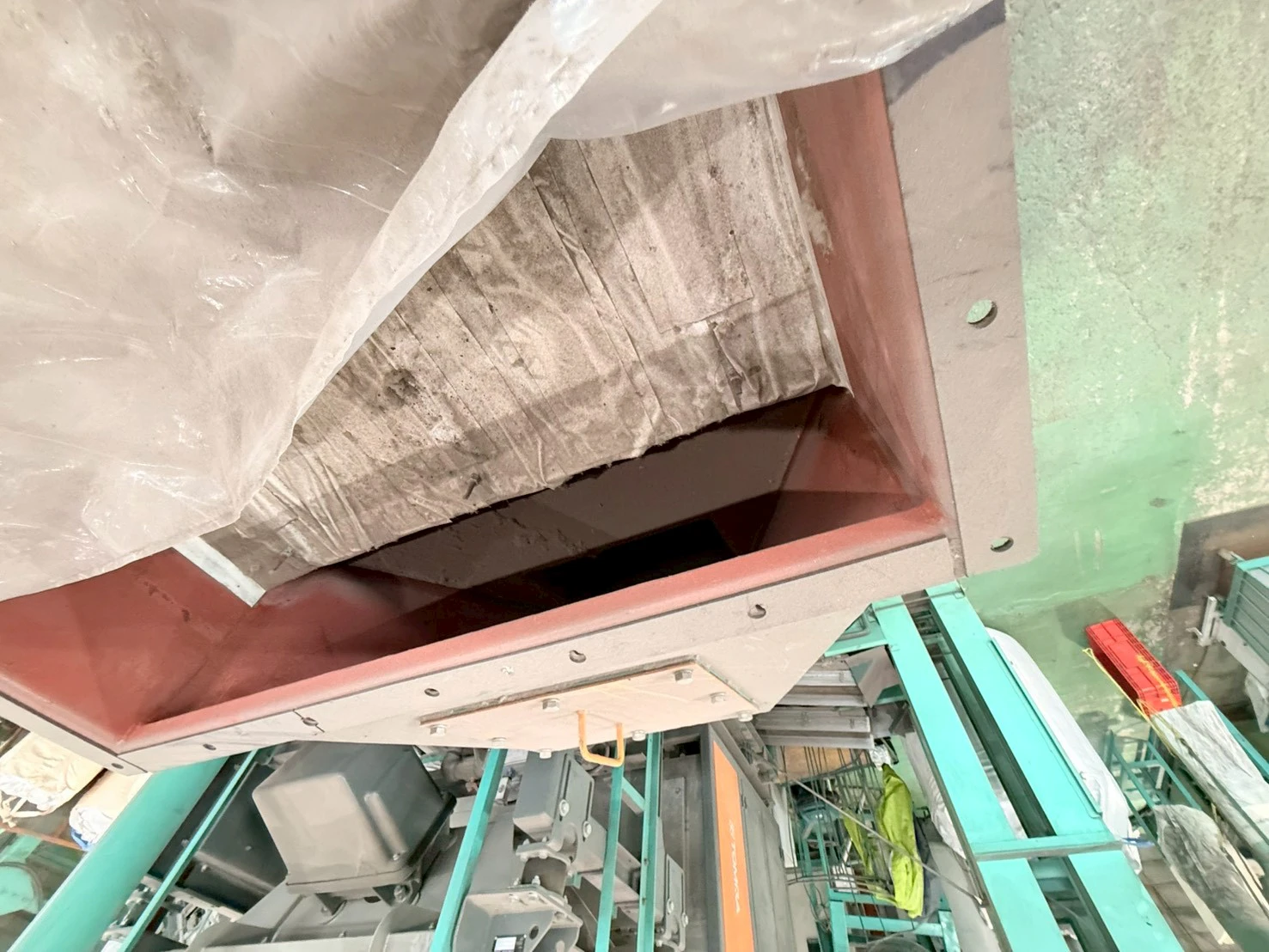 ＜ユーラステクノ＞バイブロスクリーン SFDF-90-290TBZ-2　2.2kW×2基　50Hz - 画像5