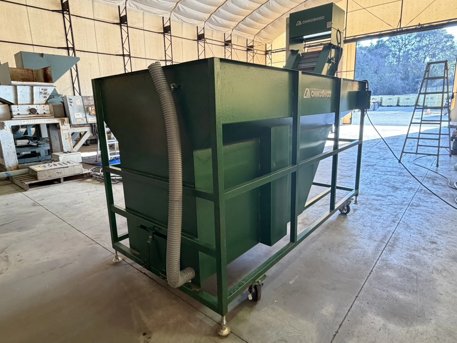 ＜ちくし号農機製作所＞ニンジン水槽コンベア　NSC-502　750W　搬送能力0.6～4t/h - 画像3