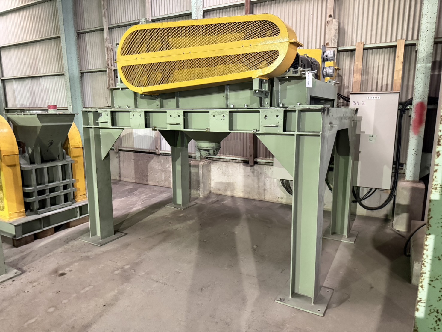 ＜マキノ＞ロールクラッシャー MRC-20　投入口740×490mm　3.7kW×2台