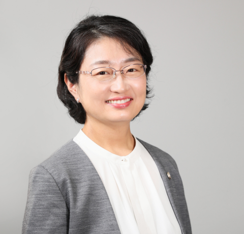 小川 弘恵