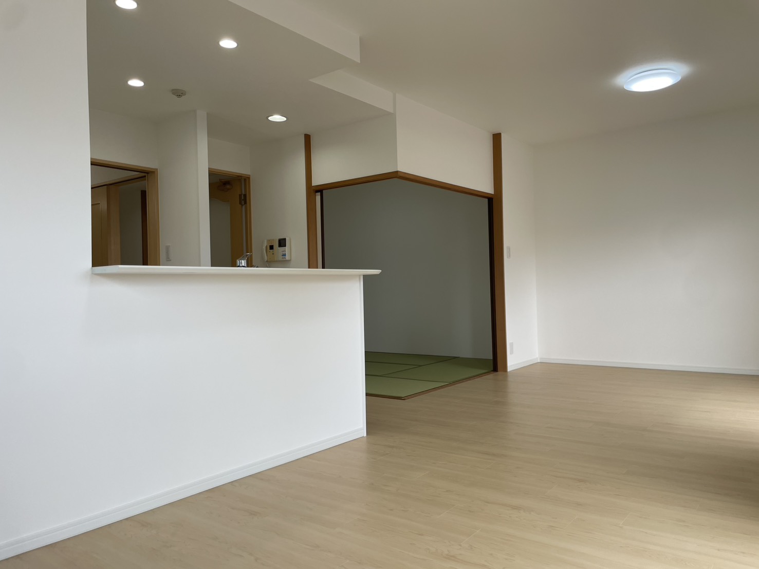 眺望良好！リフォーム済３LDK角部屋の画像3