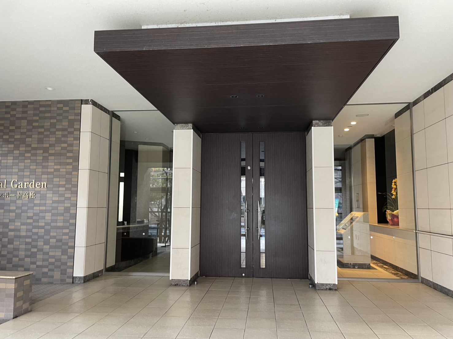 JR高松駅まで徒歩１０分！人気の３LDKリフォームマンション！の画像10