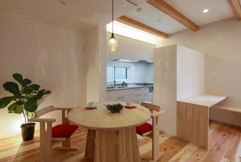 【戸建て】〝自然の心地よさ〟に包まれる、明るさとあたたかみに溢れた家