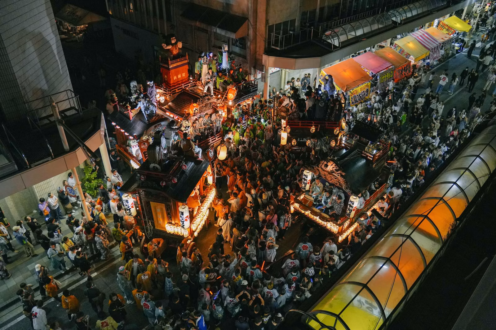 富士山を望む街にお囃子が響く吉原祇園祭