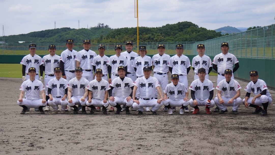 相馬高校野球部OBの集合写真