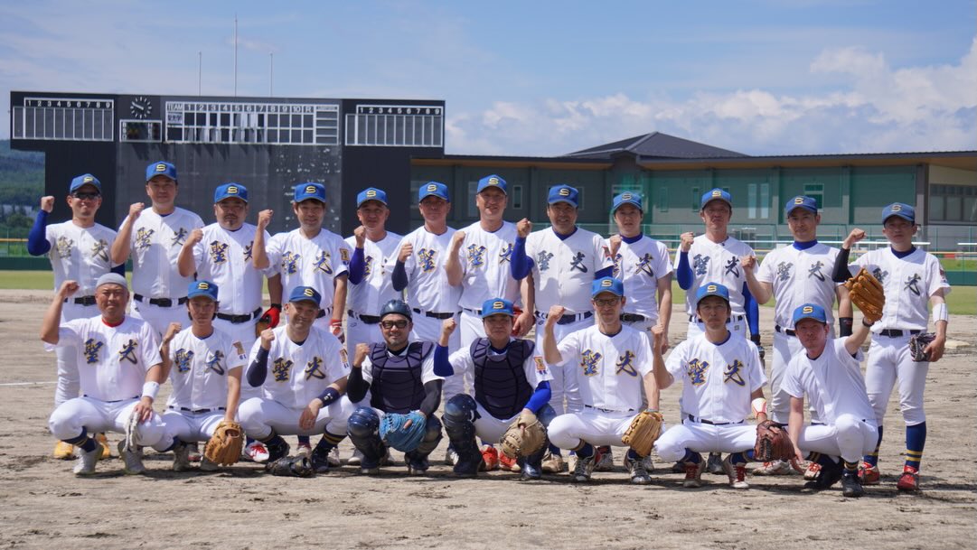 聖光学院高等学校野球部OBの集合写真