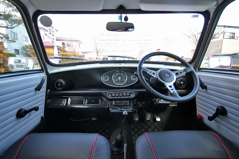 rover mini 1300 cab