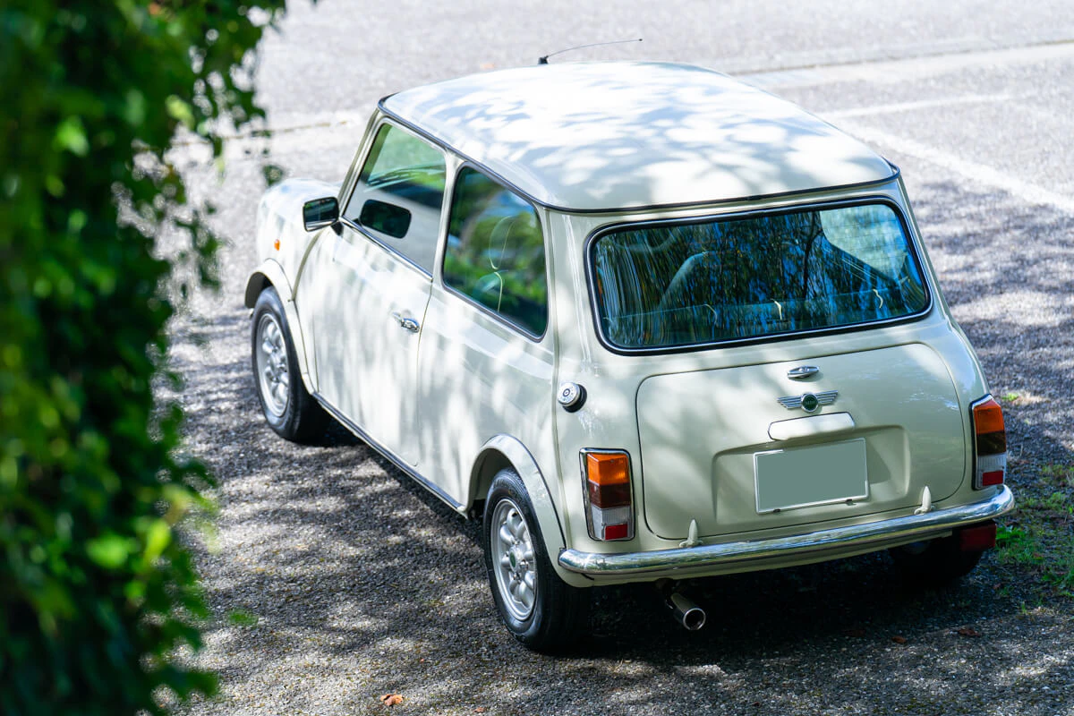 Rover Mini 40th Anniversary AT Old English White