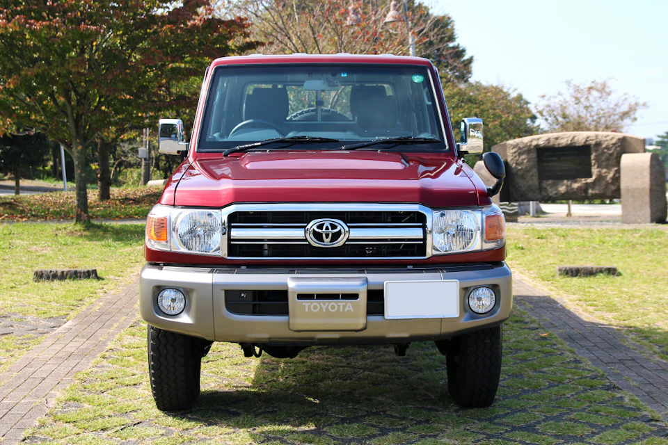 Toyota Land Cruiser 70 30th Pickup