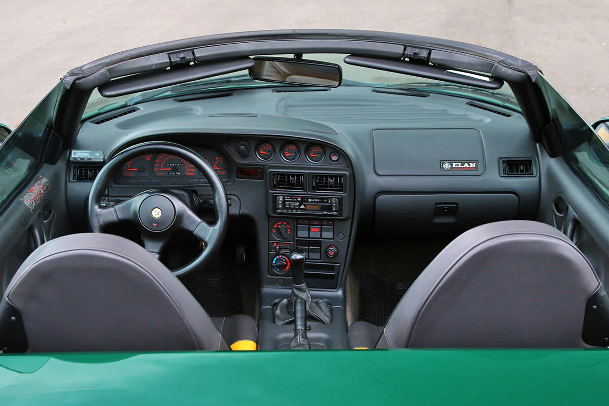 Lotus Elan SE