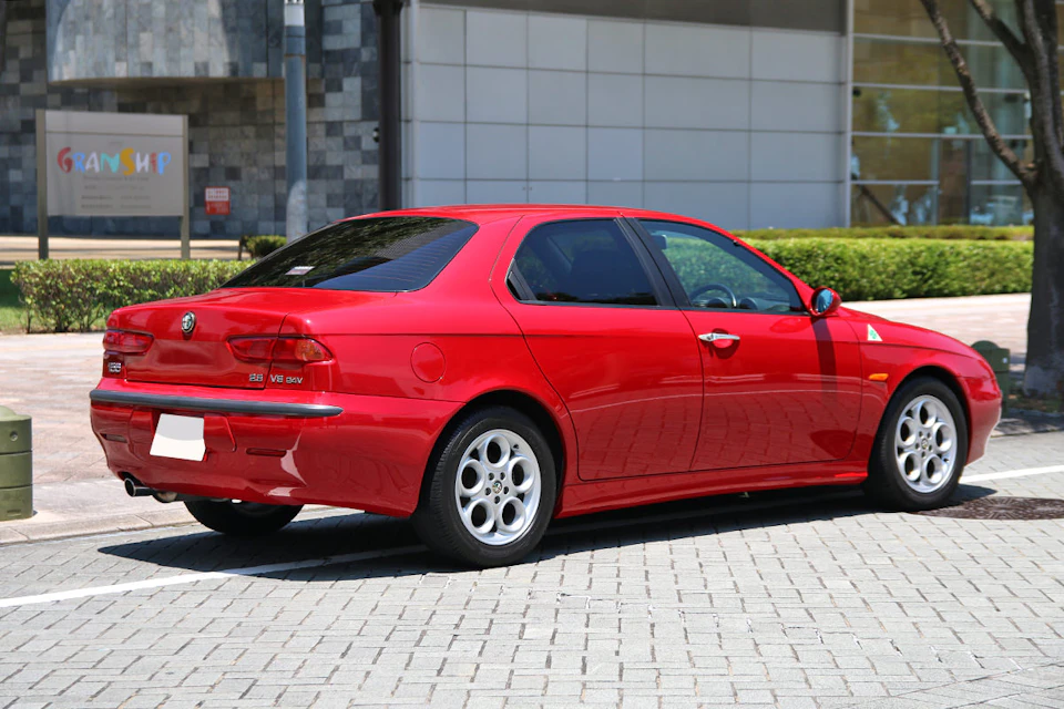 Alfa Romeo 156 “Nakamichi” audio installed