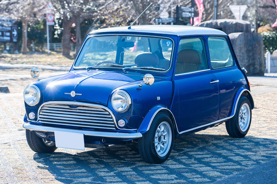 Rover Mini Cooper 1.3i Morris MK-1 Style