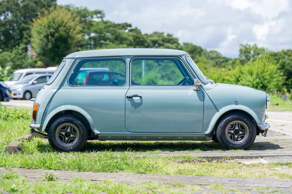 rover mini 1000 boys racer