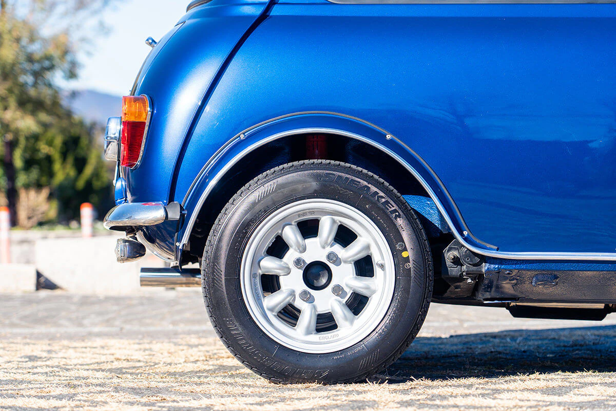 Rover Mini Cooper 1.3i Morris MK-1 Style