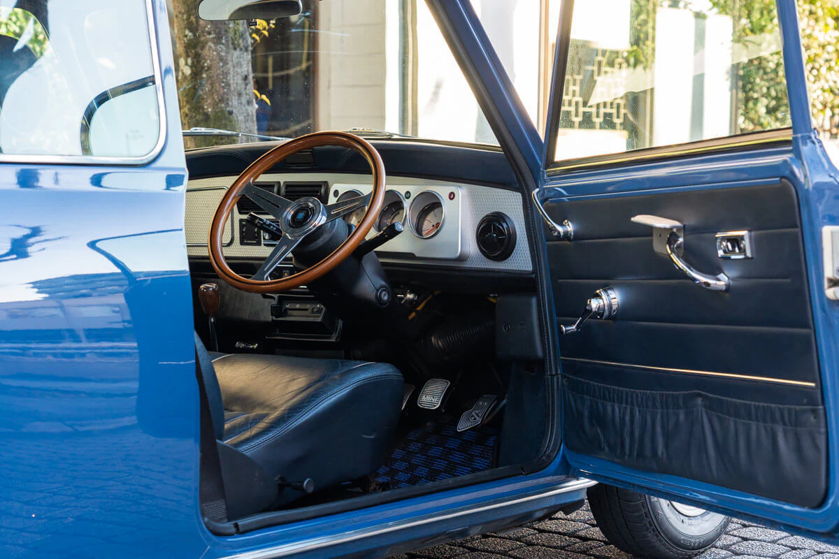 Rover Mini Morris MK-1 Style
